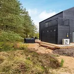 Luxury Retreat With Sauna Sønderby