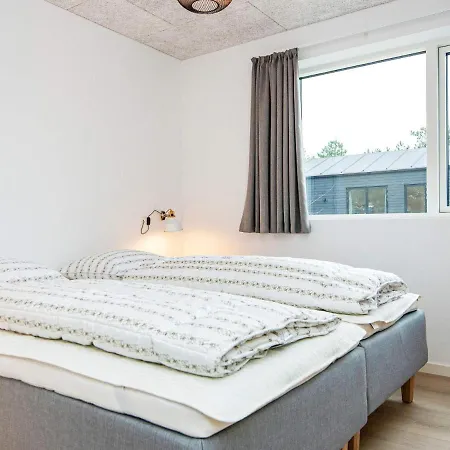 Luxury Retreat With Sauna Sønderby