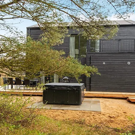 Feriehus Luxury Retreat With Sauna